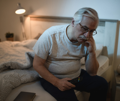 Insonnia anziani: rimedi e consigli utili